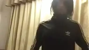 Ordinary Desi girl shows off her small XXX tits and shaved slit