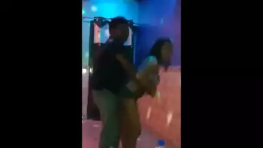 Desi mms of an office slut having fun with her horny teammates