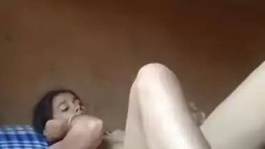 Slim Desi wench enjoys hardcore XXX session with dude in MMS video