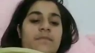 Indian girl pulls T-shirt up to expose her XXX titties and nipples