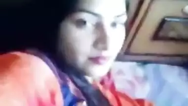 Desi Bhabhi Showing Boobs In Tiktok