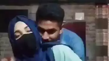 Karachi guy squeezes his sister’s boobs behind his parents