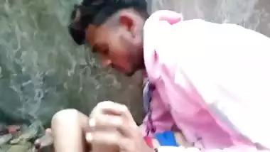 Shy village indian girl fucking with her classmates in the outdoor XXX