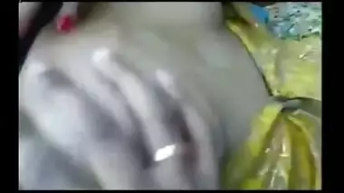 Desi college girl gets her boobs sucked by her lover in the park