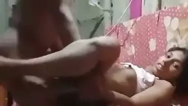 Desi pervert bangs his stepsister in village sex