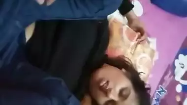 Cute Young Girl Painful Fucking with Lover Without Removing Jeans & Saying “Fuck Me” Hindi Talking