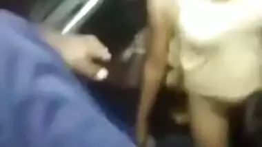 Desi HIJRA Using Bad Words On Train Showing Her Nude For Money