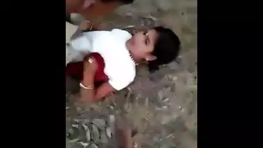 Mallu aunty outdoor sex with lover recorded by voyeur