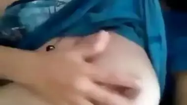 Desi cute boobs girl college girl showing her big boobs for bf