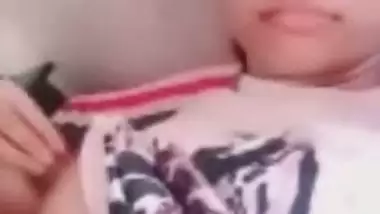 Young Desi XXX girl showing her sweet boobs on cam to her lover