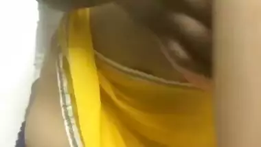 Indian maa devar se chuda rahi hai, Indian mom fuck in dogs style (Hindi)