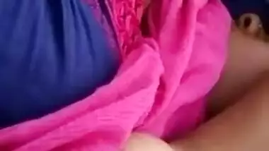 Youngster can't stop worshipping juicy Desi tits in the porn video