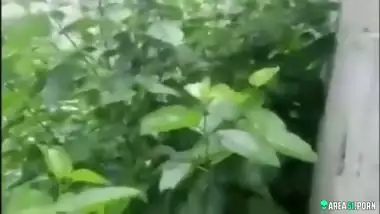 Outdoor sexy school Tamil girl caught has sex with BF, Desi mms sex