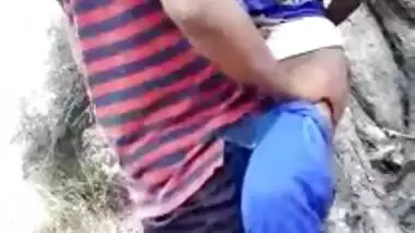 Desi couple record themselves having sex outdoor in public park, caught leaks mms