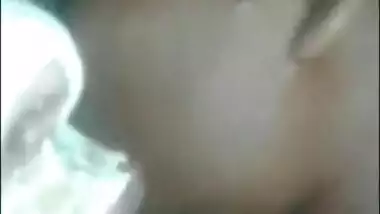 Desi gal has XXX quickie with BF in college toilet in MMS video