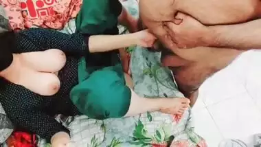 Pakistani XXX Computer Mechanic Seduced By Young Girl And Drinking Her Boobs Milk And Fucking Her Ass Hole