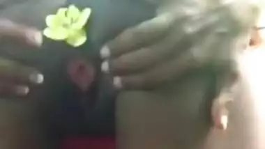 Sri lankan tamil girl වව්නියාවේ TAmil කෙල්ල තන්ගච්ච් ලීක් කර ගෙන