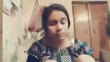 Cute Indian Dehati girl showing tits and playing with pussy on XXX cam