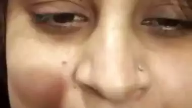 Man enjoys Pakistani video call sex with a milf from Karachi