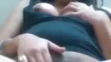 Indian Girl Self-Recording & Playing With Her Hairy Pussy
