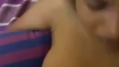 Small boobs Lankan girl moaning viral sex with lover