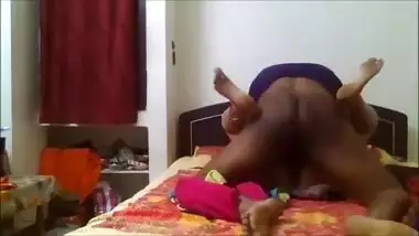 Sexy Kaamwali Bai Stroking Penis Of Boss Before Fuck