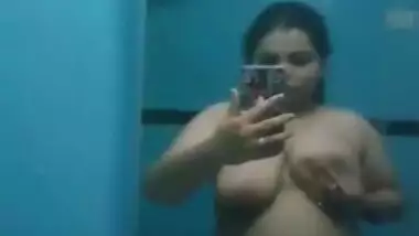 Exclusive- Desi Girl Riktika Strip Her Cloths And Showing Her Boobs And Pussy