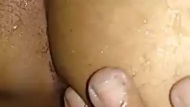 NRI porn of a big ass Indian slut fucking in the shower