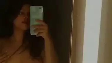 Sexy figure topless video making viral new desi mms