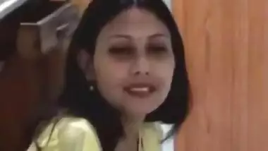 Desi xxx episode of a newly wed pair having romantic sex on their honeymoon