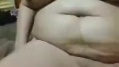 Desi wife exposes her really huge XXX boobies and sex nipples on camera