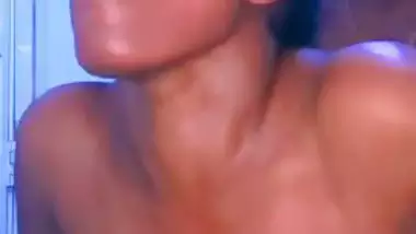 Sri lanka tamil girl and shihala boy - hardcore sex in bathroom