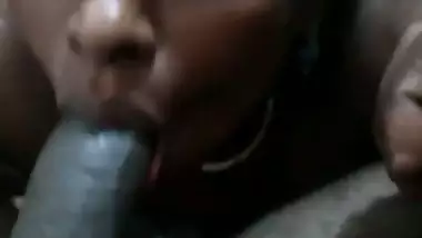 Tamil Randi Sucking MMS video