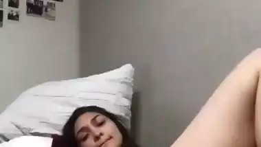 Desi nude Mumbai girl fucks her asshole with a makeup brush