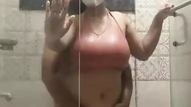 Huge Boobs In Pyasi Latika Ki Chudai Pani Me Bhiga Kar Ufff Aaahhh Uhhhh Desi Girl Latika Porn Natural Tits Big Boobs Wet Body Shower