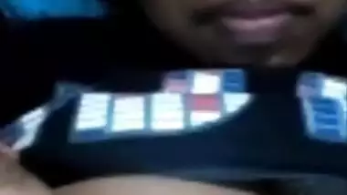 Today Exclusive- Sexy Lankan Girl Showing Her Boobs On Video Call Part 1