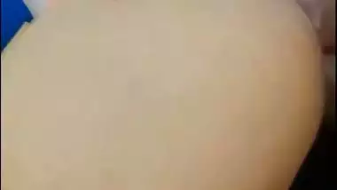 Desi sex videos of a guy fucking a milf and her daughter