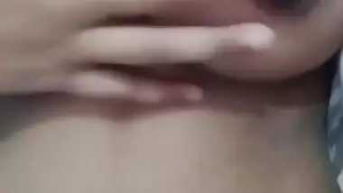 Today Exclusive- Desi Girl Showing Her Nude Body To Lover On Video Call Part 2