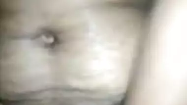 Desi mature aunty shaving her pussy hair by self and hubby recording