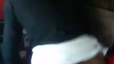 Milf Take Lift in Truck For Public Chudai..Desi Randi Gets Fucking in Running Truck..