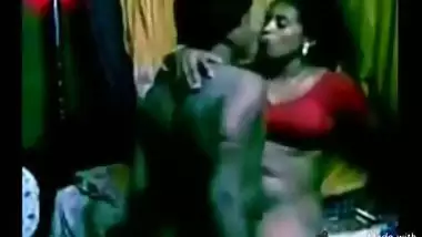 Tamil aunty lifting saree and riding sex