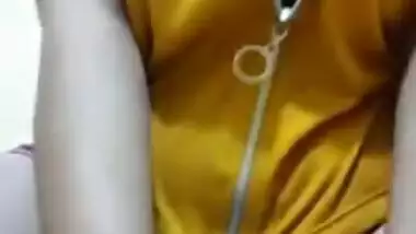 Young XXX girl works at home as Desi webcam model going MMS on the web