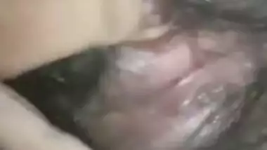 Spectators wait for a close-up porn video and the Desi chick films it