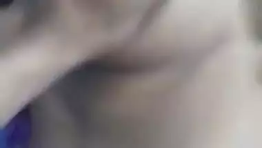 Today Exclusive-sexy Desi Bhabhi Showing Her Boobs And Pussy To Dewar Part 1