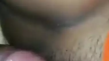 Hot XXX video of Desi slut blowing dick before taking it into pussy