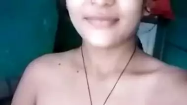 Tiny Desi girl shows on cam her bald XXX pussy is in need of sex