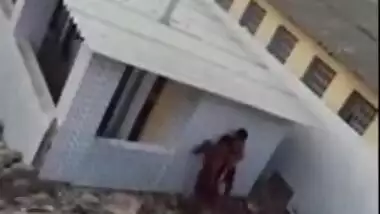 Unsatisfied aunty is caught fucking outdoor with brother of hubby, Desi mms