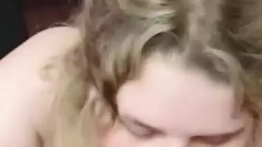 Min skolekammerat bad om at øve på min pik for en blowjob