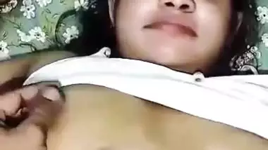 Lover presses his sleeping GF’s big boobs