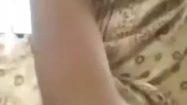 Hot girl morning waking showing for BF lovely romantic in videocall 2 vid